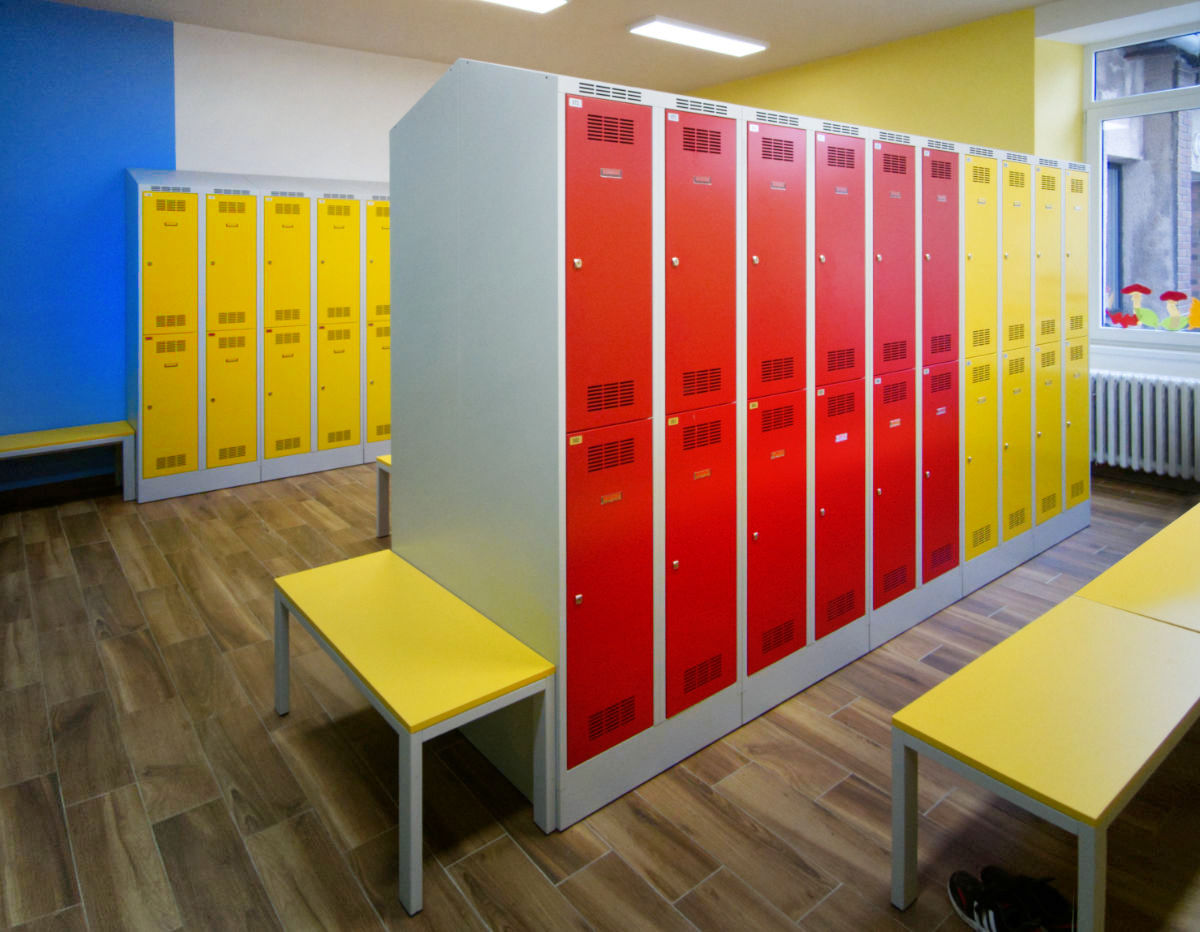 New lockers at Kameničky Elementary School