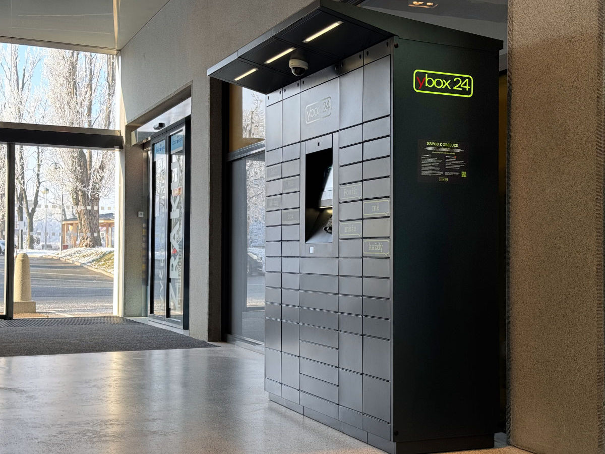 The system allows for parcel deposit and pickup regardless of time.